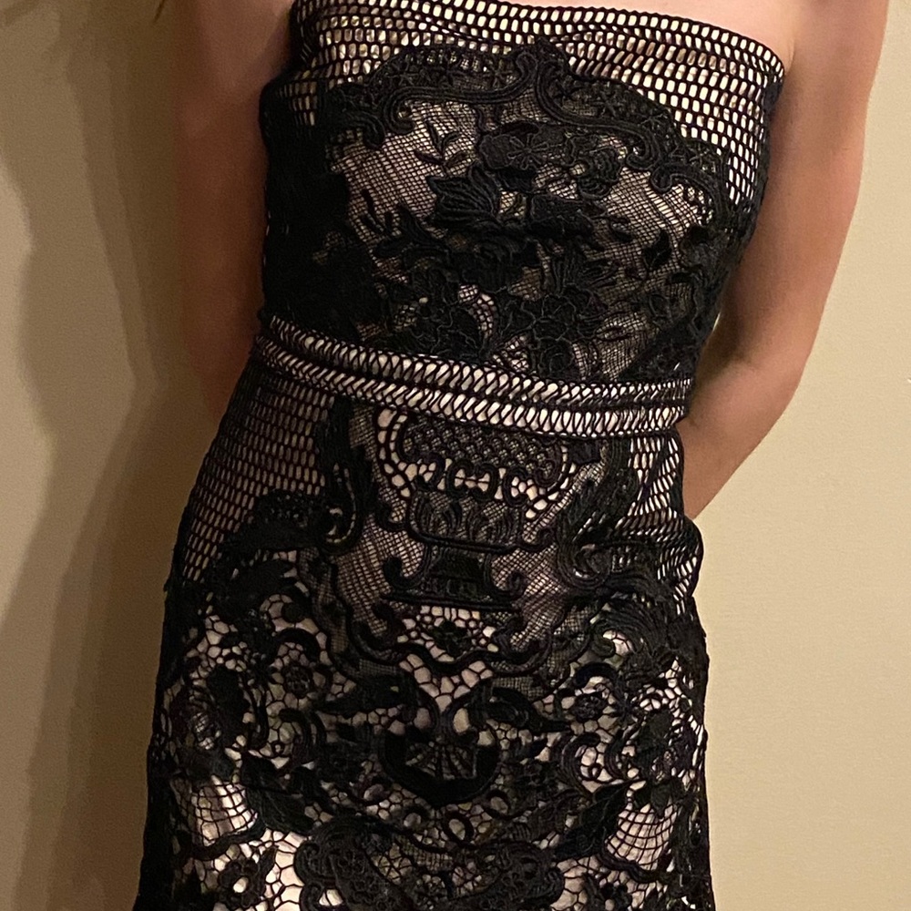 BLACK LACED AKIRA DRESS